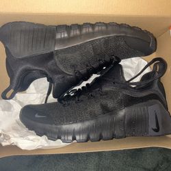 Nike Shoe 