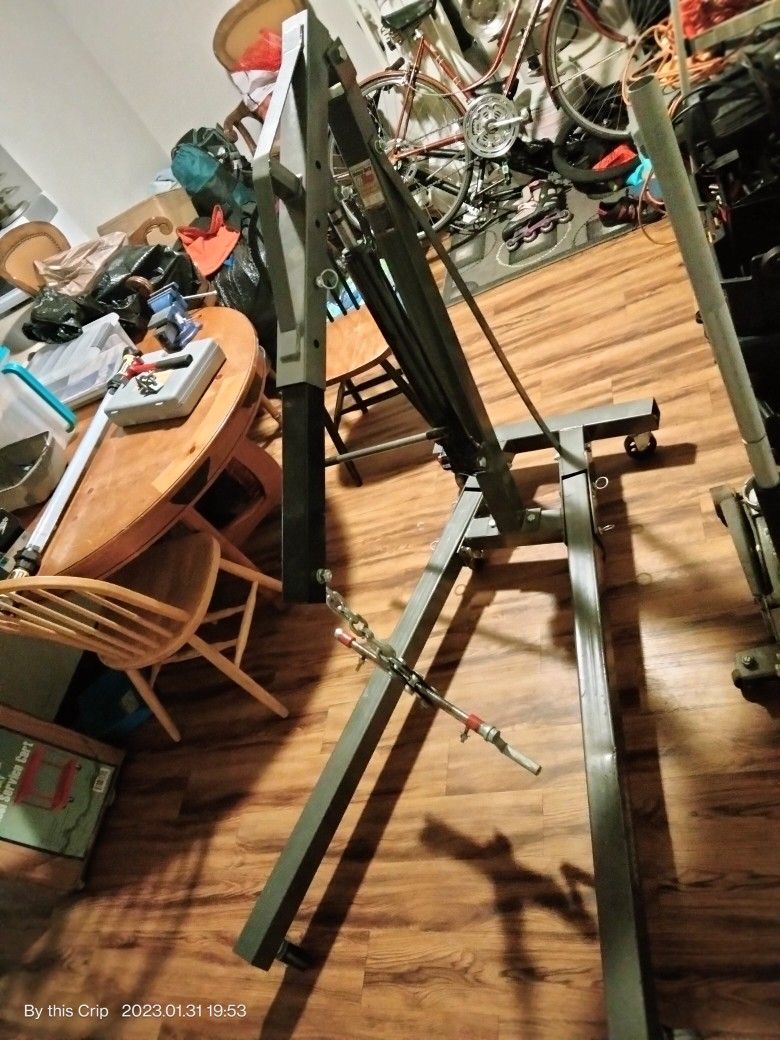 1 Ton Pittsburgh Engine Hoist Like New for Sale in WA OfferUp