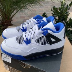 Nike Jordan 4 Retro 