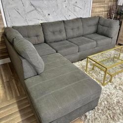 Maier 2-piece Sectiona,l With Chais,e | Corner chais,e and left-arm facing Sof,a | Grey