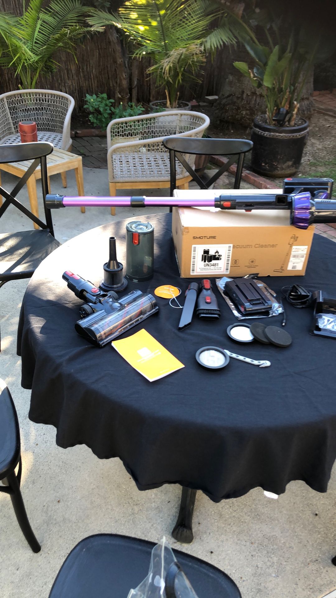 Cordless Vacuum Cleaner - Like New