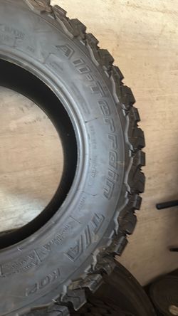 Bf goodrich LT255/75R17
