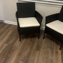 Set of two garden chairs in excellent condition – sturdy and comfortable.”