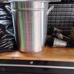 Turkey Fryer Bayau Classic Pot And Lid Only