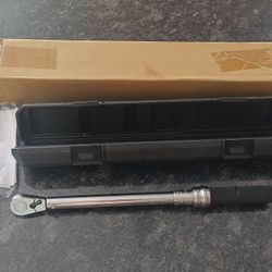 Matco Tools 3/8" Drive 20-100 Ft Lbs Torque Wrench 
