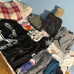 Random good pieces of clothing and hoodie all for $40