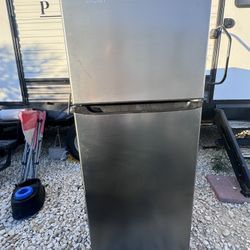 12V Refrigerator Everchill 10.7 CU