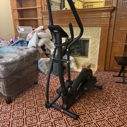 Pooboo elliptical, Moving Sale! 