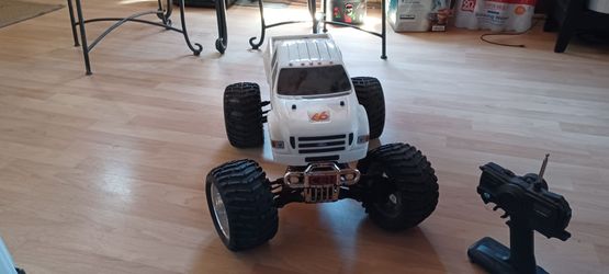 Cen genesis rc truck