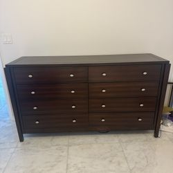 8 Drawer Dresser