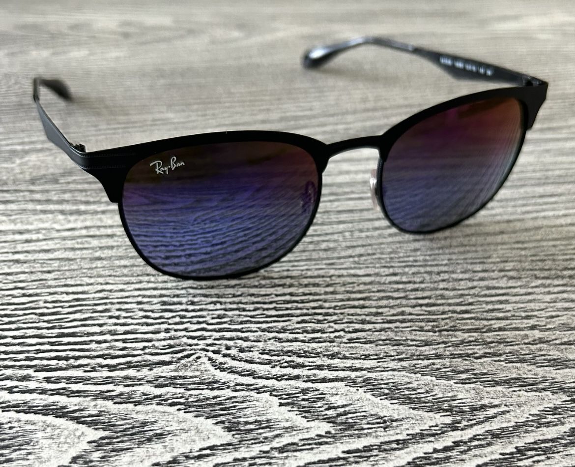 Ray Ban sunglasses in excellent condition. $30