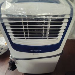 NEW -Honeywell Air Conditioner 
