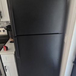 28 in Top and Bottom GE Refrigerator
