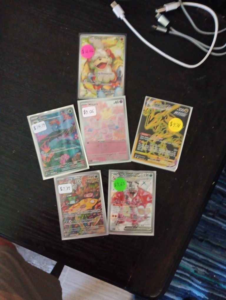 Pokémon Cards (Rare & 👆)