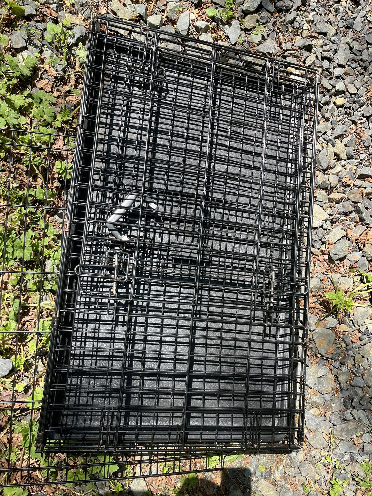 Dog crate