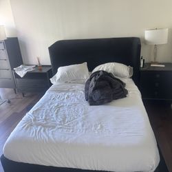 Queen Bed 
