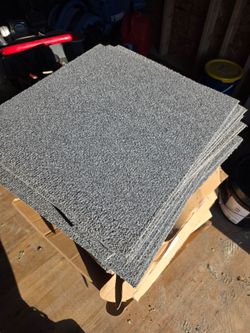 Gray Carpet Tiles — Large Lot