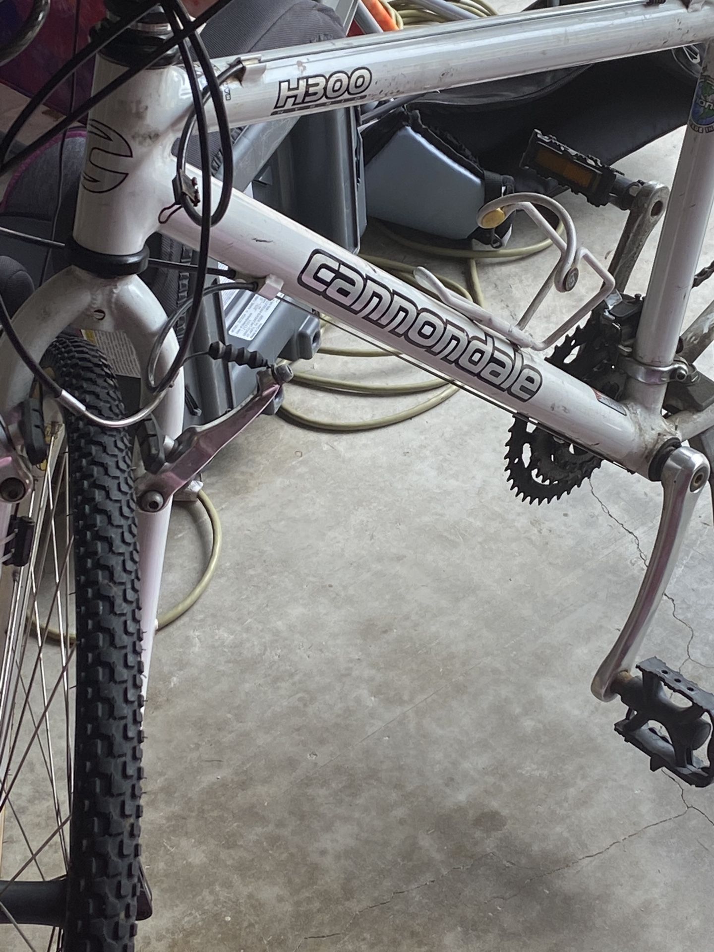 Cannondale H300 Bike