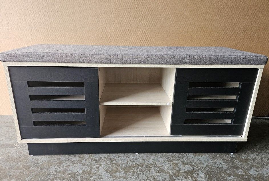 Slotted Door Shoe Bench