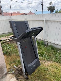 Golds gym treadmill