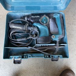 Makita Chipping Hammer