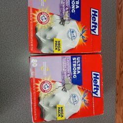 Hefty Kitchen Trash Bags