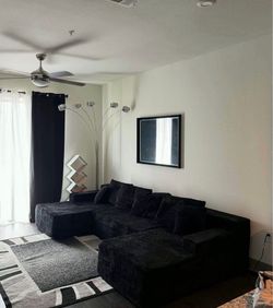 BLACK MODULAR SECTIONAL - PICKUP