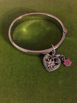 Cute silver tone bracelet for girls