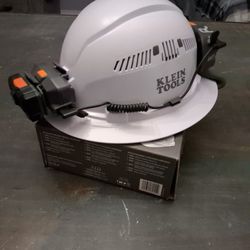 Klein Full Brim Ventilated Hardhat With Quick Adjust Ventilated Suspension Rig Open Box Never Used Including Rechargeable Cooling Fan Kit ,power Bank 