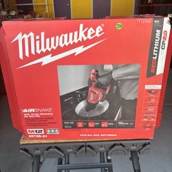 Milwaukee M12 Drain Cleaning Air Gun Kit 