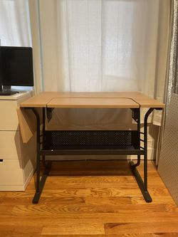 Sewing Machine Table Foldable for Sale in Brooklyn, NY - OfferUp