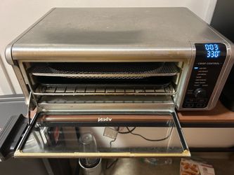 Ninja Digital Air Fryer & Toaster Oven (with flip up design )
