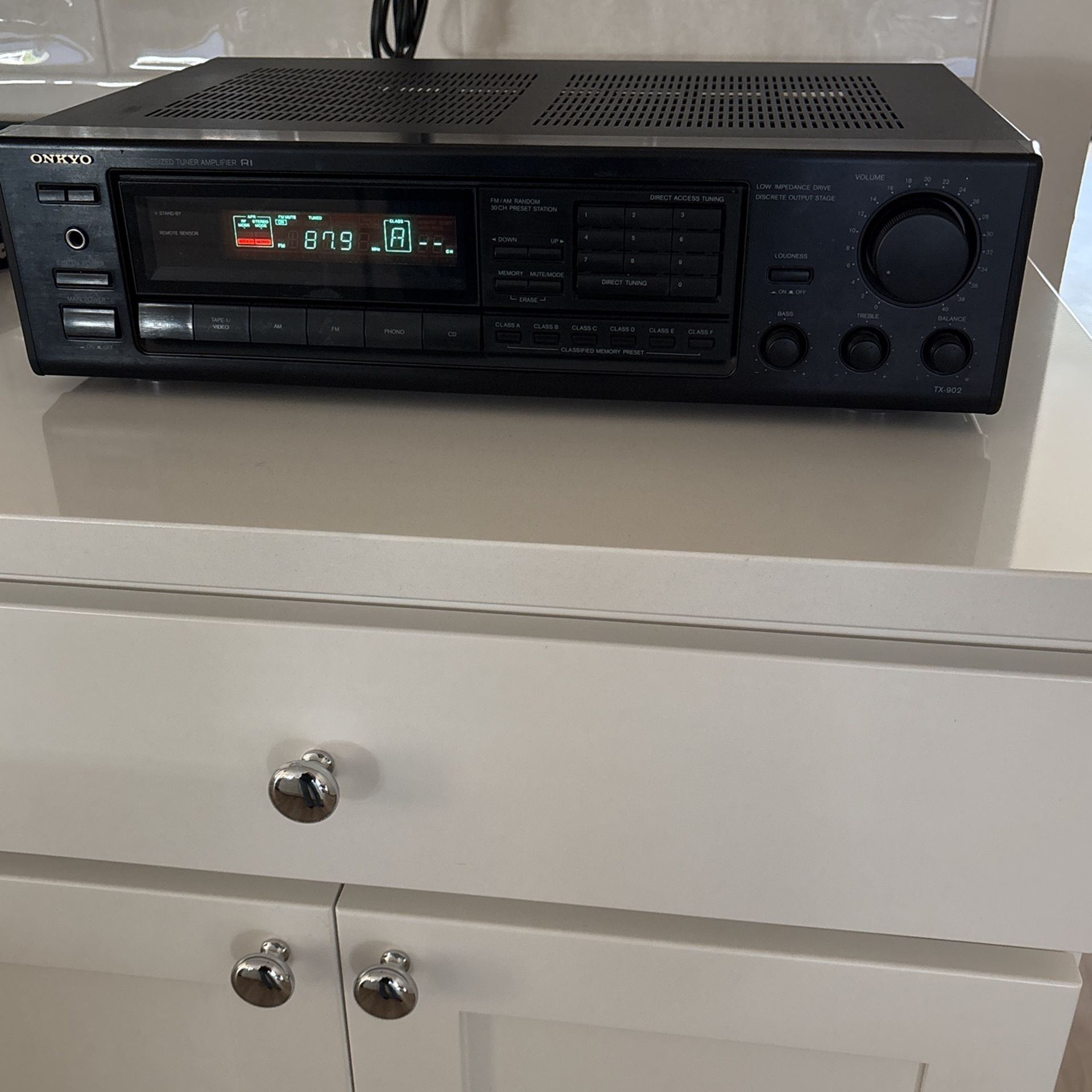 ONKYO Quartz, Synthesized Tuner Amplifier R1