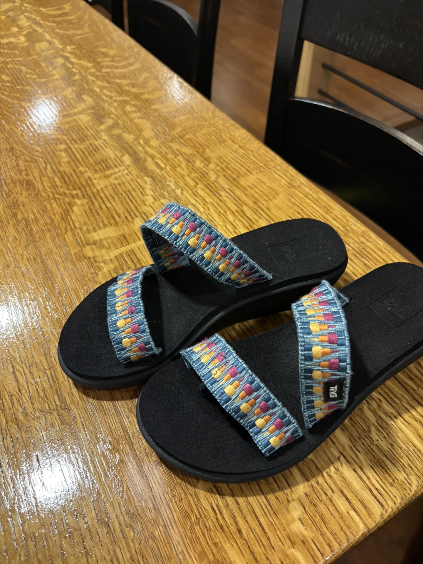 Teva Voya Loma Embroidered Wedge Sandals Women’s Size 6