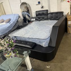 WAQINBR Multifunctional Queen Bed Base, Modern Luxury Smart Bed with Right-Hand Massage Recliner/Music Speaker, USB Port/Storage Drawers, Upholstered 