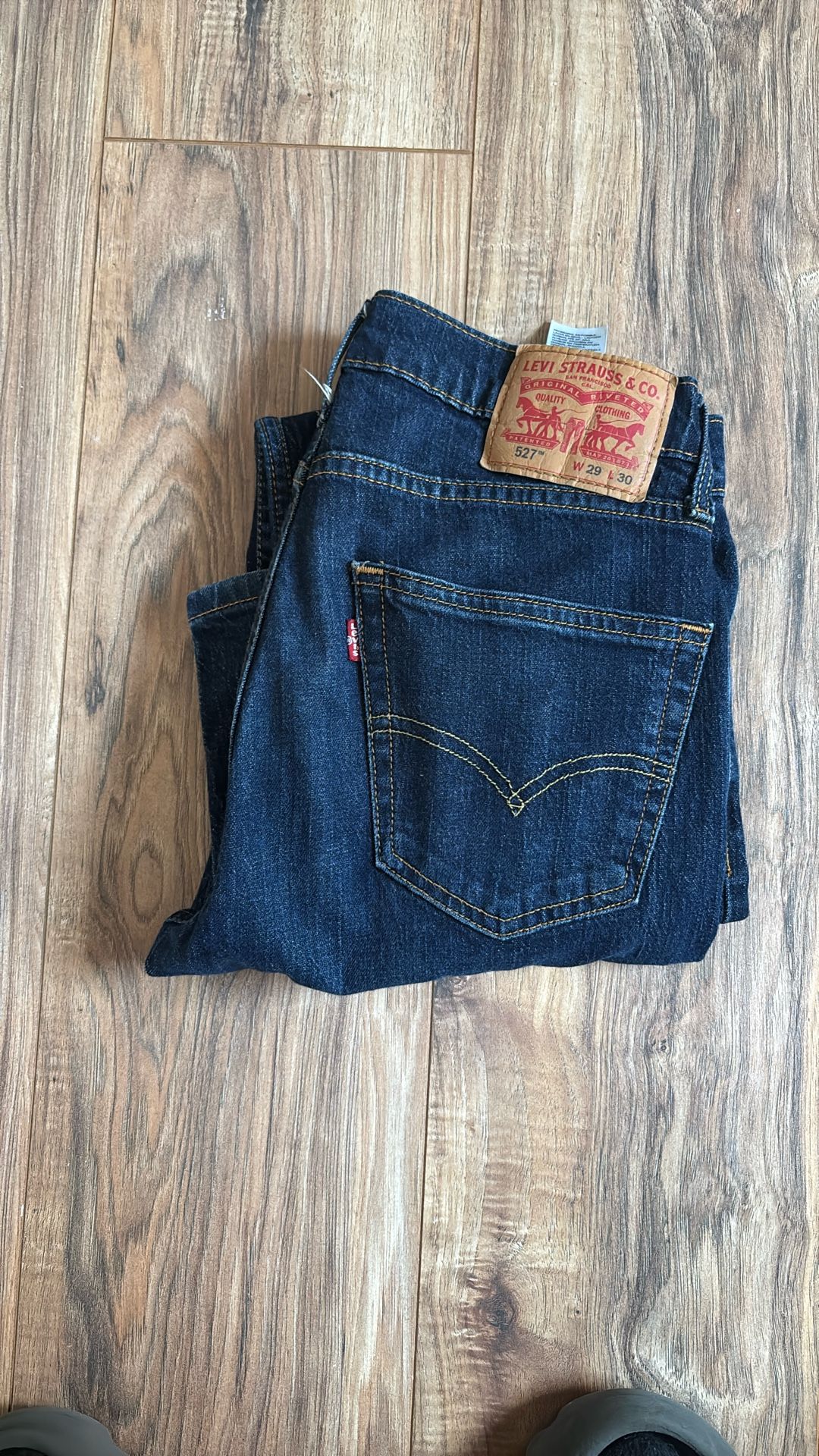 Levi’s 527