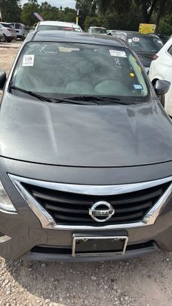 2019 Nissan Versa