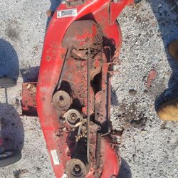 ((READ AD))((46" Troybilt/cubcadet Deck)) Riding Mower 