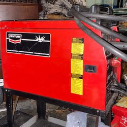 Like New 140GS MIG WELDER AC/DC Gas And No Gas All In One