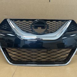 Front Grille For 2016 - 2018 Nissan Maxima 