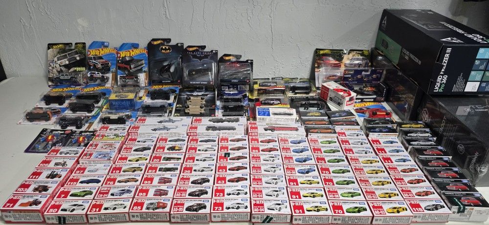 Tomica Die cast And Hotwheels Cars Collection