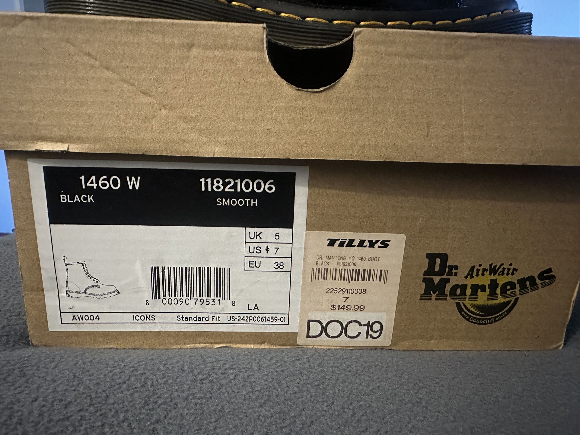 Dr. Martens - Black Boots Size 7 Women