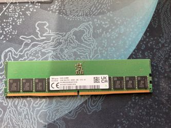 1 x 32GB DDR5 RAM (SK hynix desktop UDIMM)