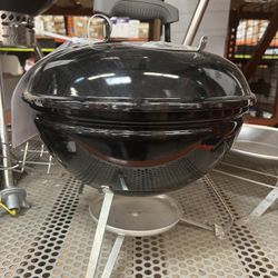 Small Charcoal Grill  (New)