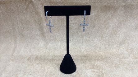10k White Gold Diamond Cross Earrings