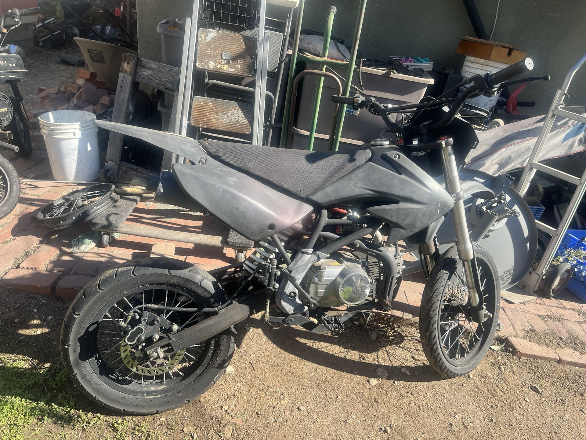 125cc Apollo Dirt Bike 