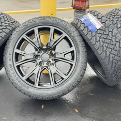 22" Wheels Rims Tires Chevy Silverado Tahoe GMC Sierra Yukon Cadillac