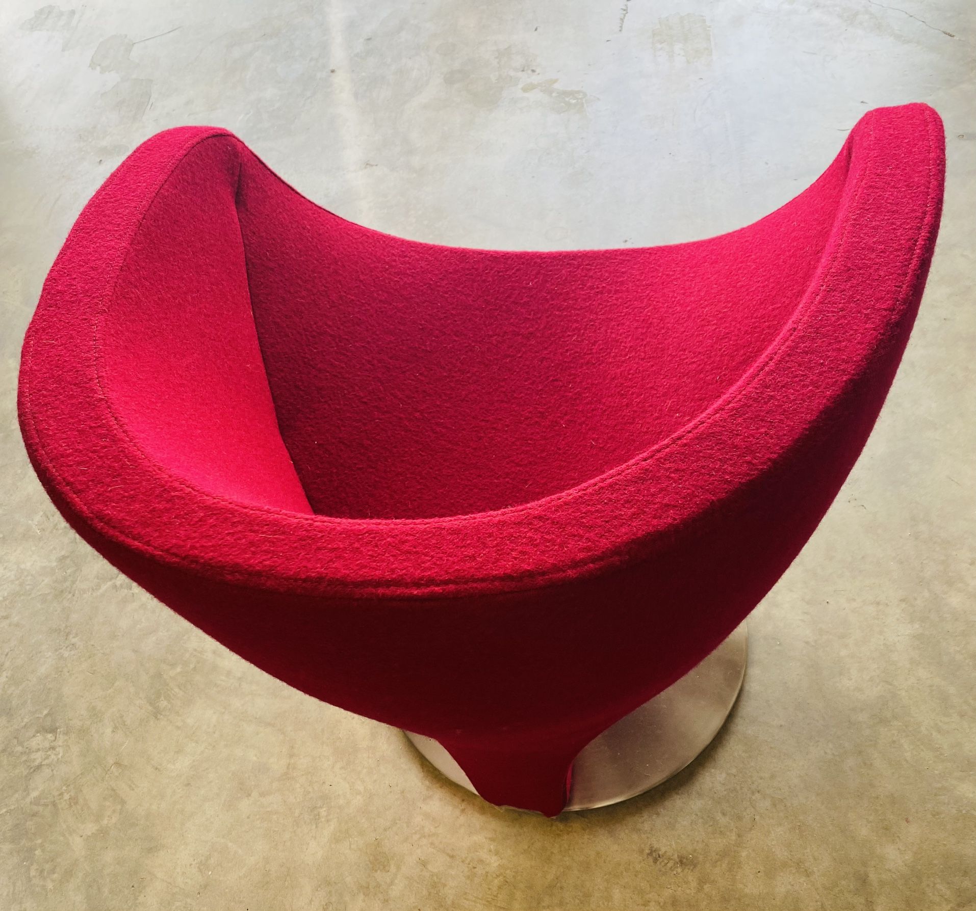 Red Beautiful Modern Chair  