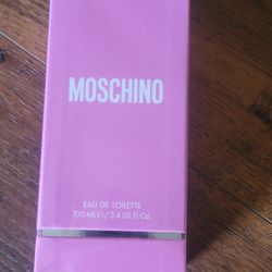 Moschino Pink FRESH Couture SPRAY BOTTLE 