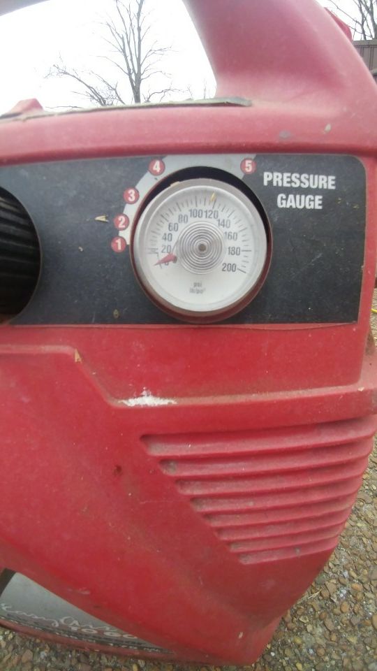 Air compressor